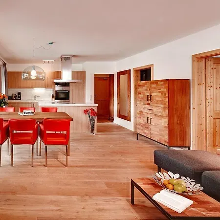 Mountain Estate Герлос